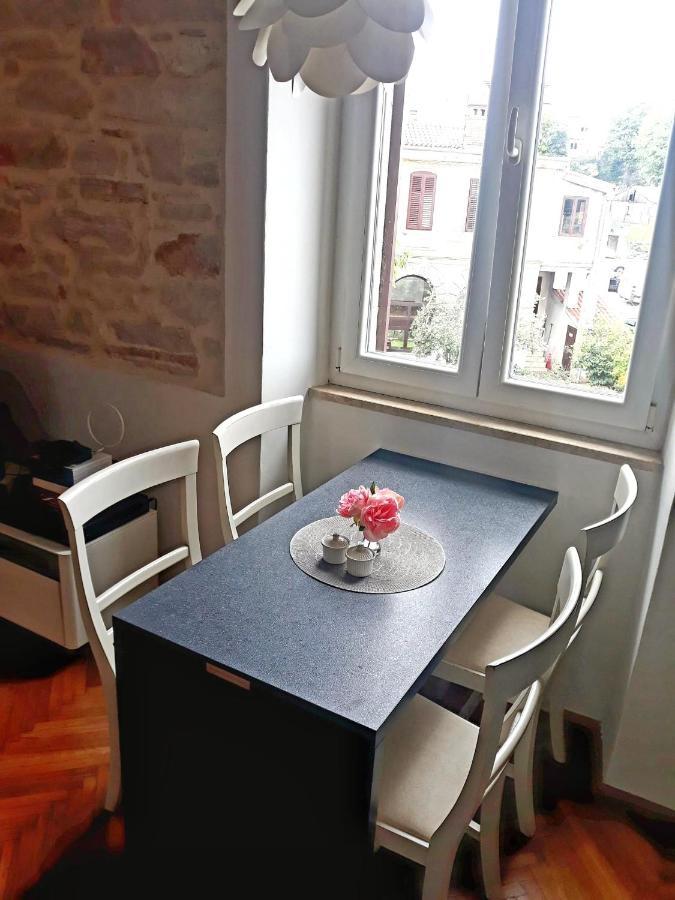 Excellent City Apartment In Antic Pola Esterno foto