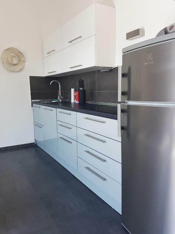Excellent City Apartment In Antic Pola Esterno foto
